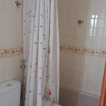 Privada En Zona Tranquila Homestay